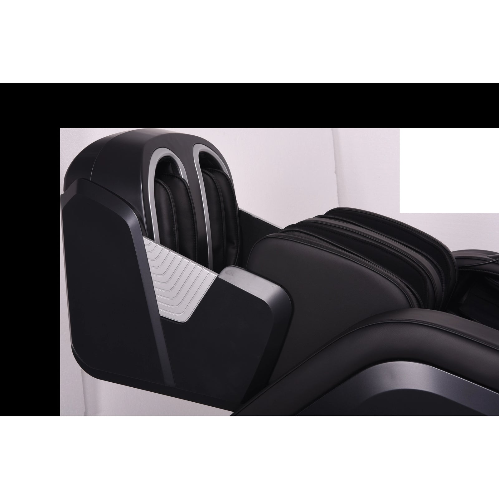 Titan 4D Advent Massage Chair