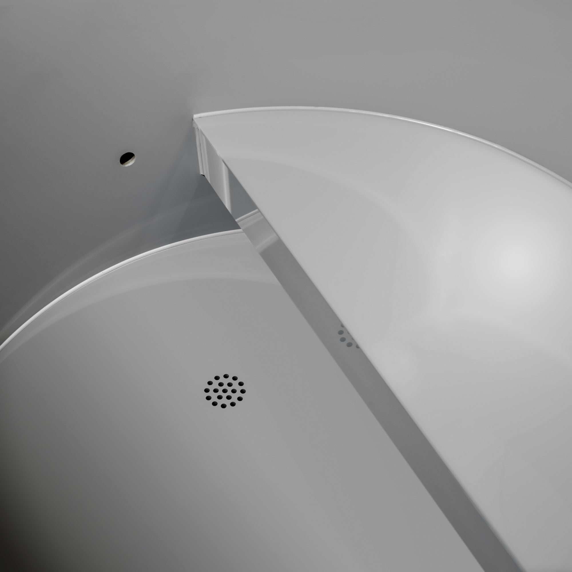 Dynamic Cold Therapy PVC Barrel Cold Plunge