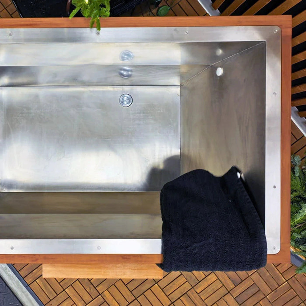 Dynamic Cold Therapy "CUBOID" 304 Stainless Steel Cold Plunge